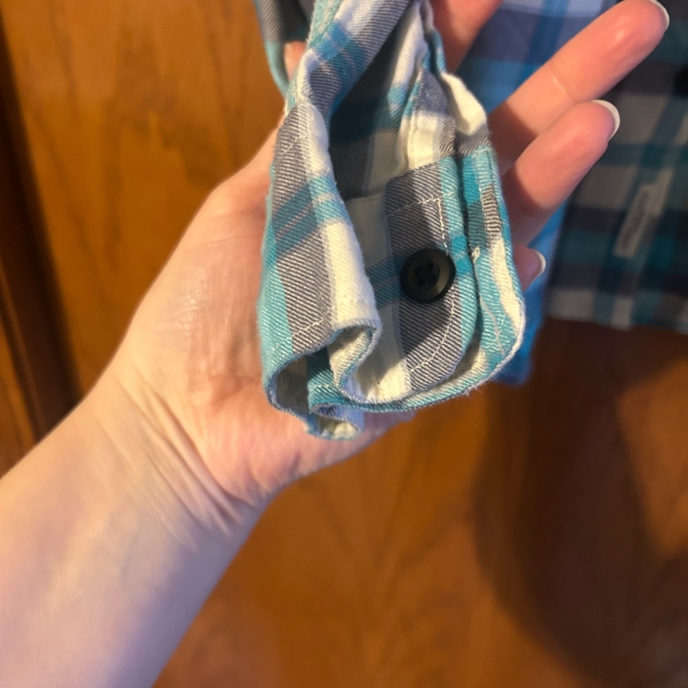 American Eagle Outfitters Blue and White Checkered Men's Shirt - Picture 6 of 6